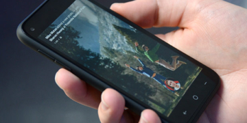 Facebook telefonu HTC First'in satışları kötü