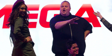 Kim Dotcom, Mega'yı bıraktı