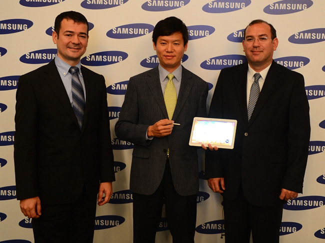 SELCUK-MIRZA---YOONIE-JOUNG---CAN-EMCI