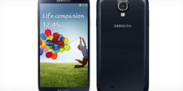 Samsung Galaxy S4 ve S4 Mini modellerine "simsiyah" renk seçeneği gelebilir