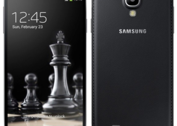 Galaxy S4 ve S4 Mini, siyaha büründü