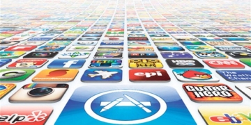 Google Play indirmede, App Store ise kazançta daha iyi