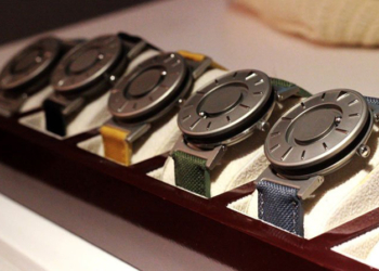 Görme engelliler için saat, Bradly Timepiece