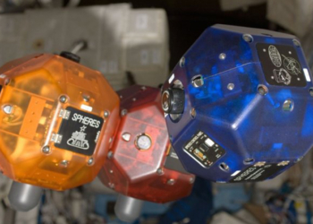 NASA, uzaya Google'ın Tango Projesi ile geliştirdiği uçan robotları yolluyor