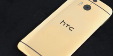 İşte 24 ayar altın HTC One M8'e sahip bir kişi!