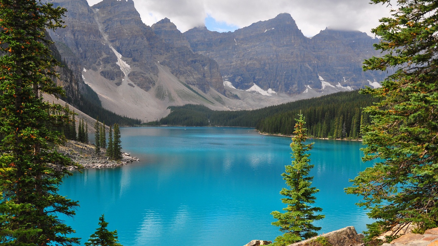 moraine-lake