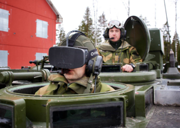 Norveç ordusu, Oculust Rift'i tanklarda test etmeye başladı