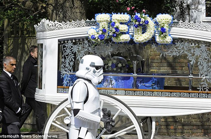 Son isteği Star Wars temalı cenaze töreniydi