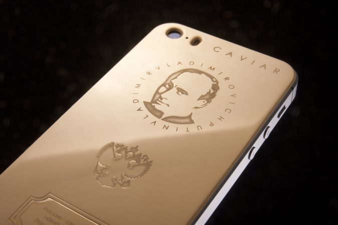 Rusya'da üzerinde Putin resmi olan iPhone üretildi Caviar iPhone 5S Supremo Putin