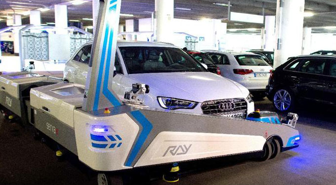 Almanya havalanında hizmete giren Vale robot ile tanışın