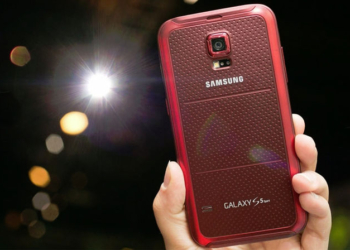 Samsung Galaxy S5 Sport modelini duyurdu