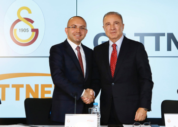 TTNET-Genel-Müdürü-Abdullah-Orkun-Kaya_Galatasaray-Spor-Kulübü-Başkanı-Ünal-Aysal(2)
