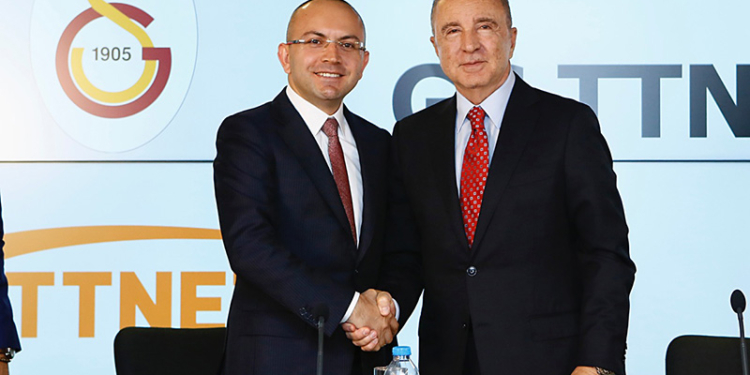 TTNET-Genel-Müdürü-Abdullah-Orkun-Kaya_Galatasaray-Spor-Kulübü-Başkanı-Ünal-Aysal(2)