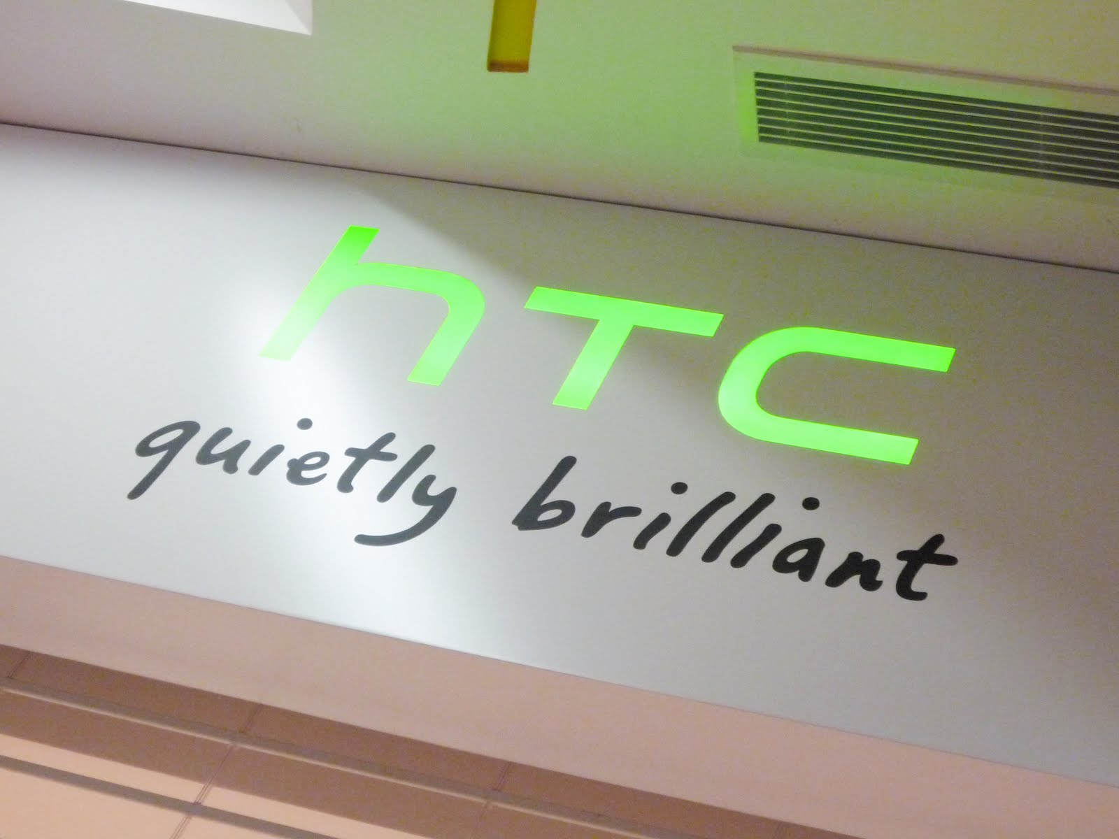 HTC ve Google, Nexus 9'u sunmaya hazırlanıyor.