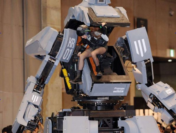 Dev-Savaşçı-Robot--(2)