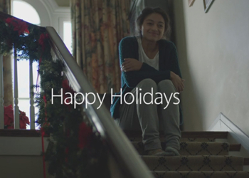 Video: Apple'dan "aile" dolu bir yılbaşı reklamı