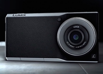 Panasonic'den 4K kameralı akıllı telefon