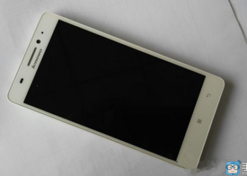 Lenovo A7600-M'den iki resim geldi