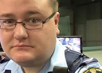 Polis memuru kayıp iPhone'la selfie çekti, sahibinin Facebook'unda paylaştı
