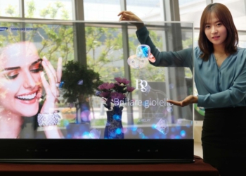 Samsung transparan OLED ekranını tanıttı