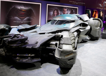 Yeni Batmobile görücüye çıktı!