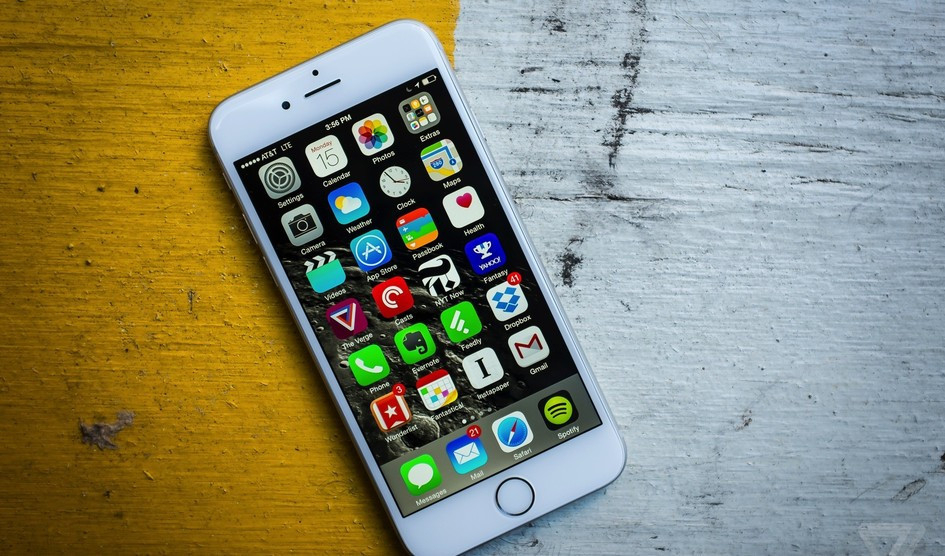 Apple, bozuk pile sahip eski iPhone'ları yavaşlatıyor mu?