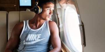 Cristiano Ronaldo, Monster kulaklıkları için "evsiz" oldu