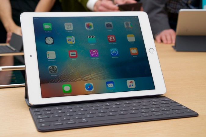 iPhone SE ve iPad Pro 9.7 İnç Kutu Açılışı | Video iPad Pro 9.7 İnç