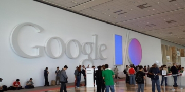 Android Tabanlı Sanal Gerçeklik Cihazı mı Geliyor?