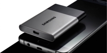 Samsung T3: Kredi Kartı Büyüklüğünde Taşınabilir SSD