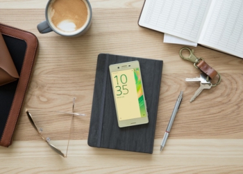 Sony Xperia X Kutu Açılışı ve İlk Bakış