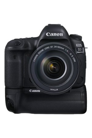 1472455427_EOS_5D_Mark_IV_FRT_w_EF_24_105mm_w_BG_E20