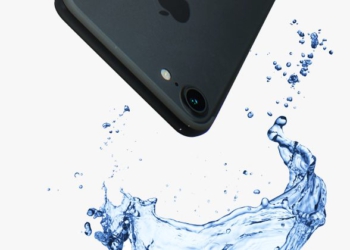 iPhone 7 Su Geçirmez Özelliğiyle Geliyor!