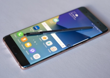 Galaxy Note 7'nin Adı Bile Uçuşun Gecikmesine Yetti