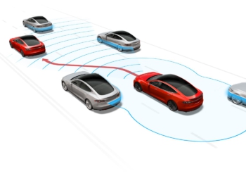 Tesla'nın Otomatik Pilotu Bir Kez Daha Hayat Kurtardı