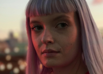 Apple'ın Yeni Reklamında İnsanlar Hiç Kamera Görmemiş Gibi Davranıyor