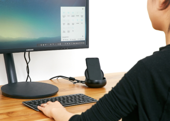 Samsung'un Galaxy S8 ile Duyurduğu DeX'in Türkiye Satış Fiyatı Belli Oldu