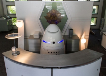 Suç Karşıtı Robot Knightscope K5'e Saldıran Sarhoş Göz Altına Alındı