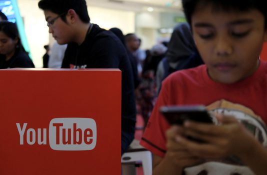 YouTube Videoların Açıklama Bölümlerini de Çevirmek İstiyor