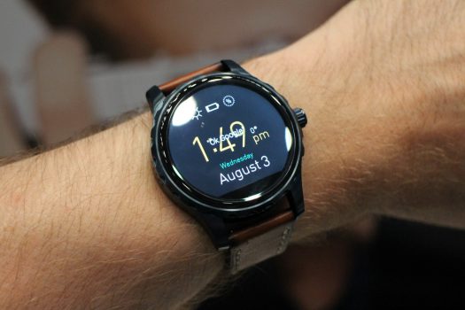 Android Wear 2.0 Yeni Saatlere Gelmeye Devam Ediyor