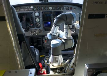 ALIAS İsimli Robot Sorunsuz Bir Şekilde Uçağı İndirmeyi Başardı