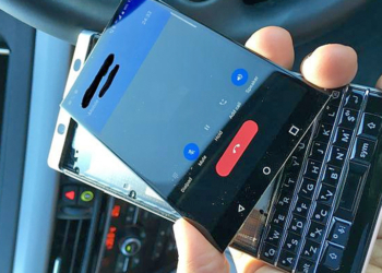 BlackBerry'nin Son Bayrak Gemisi Ekran Şikayetleri Alıyor