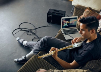 Fender, Gitar Çalmayı Öğreten Yeni Bir Uygulama Duyurdu