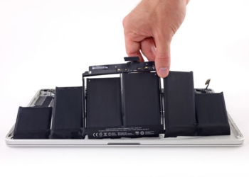 iFixit, MacBook Pro Modellerinin Bataryasını Değiştirmeyi Başardı