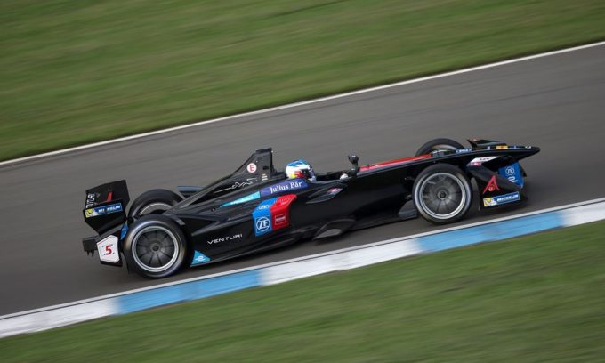 Porsche, Elektrikli Araba Yarışı Formula E'ye Katılacağını Duyurdu