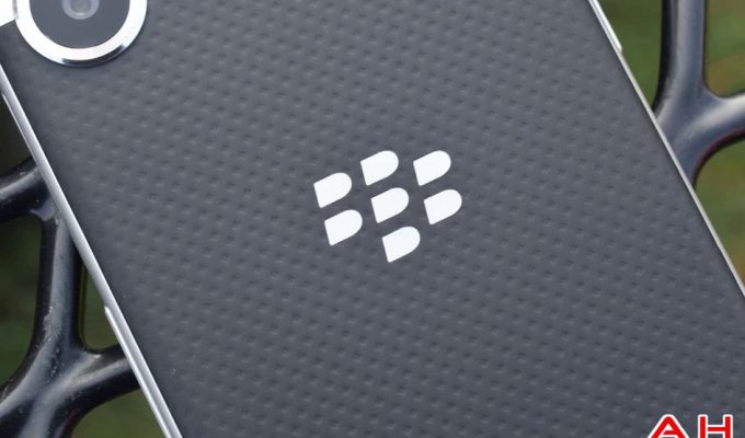 Yakında BlackBerry Markalı Akıllı Saat Modeli Görebiliriz