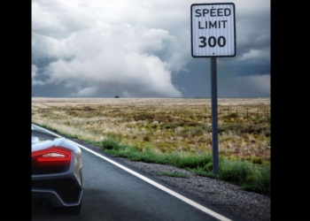 Hennessey Venom F5, 480 KM/Saat ile Dünyanın En Hızlısı Oldu!