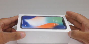 Apple iPhone X'un İlk Kutu Açılış Videosu