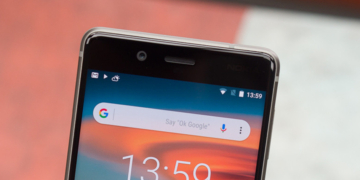 Nokia 8'in Ekranı Sınıfta Kaldı