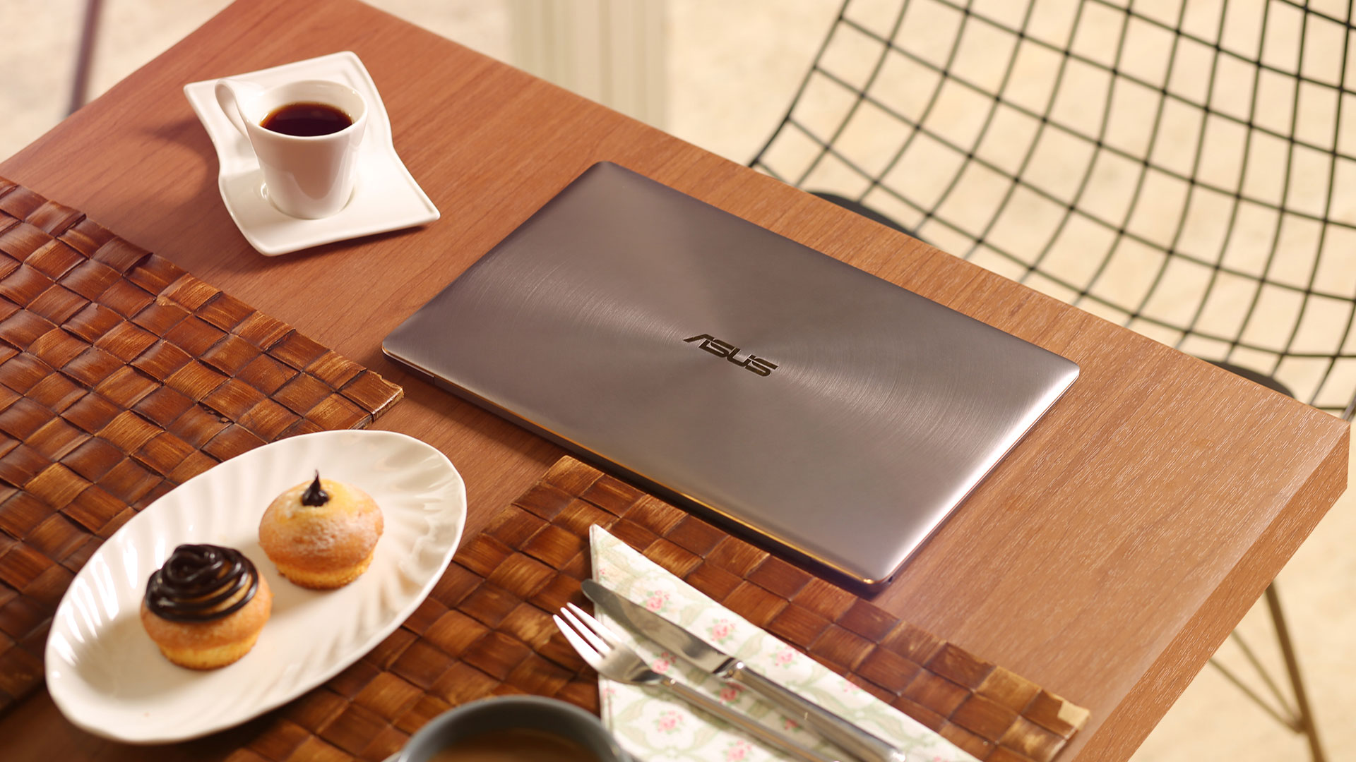 Teknoloji Tutkunlarına En Güzel Hediye Alternatifleri ASUS’tan!